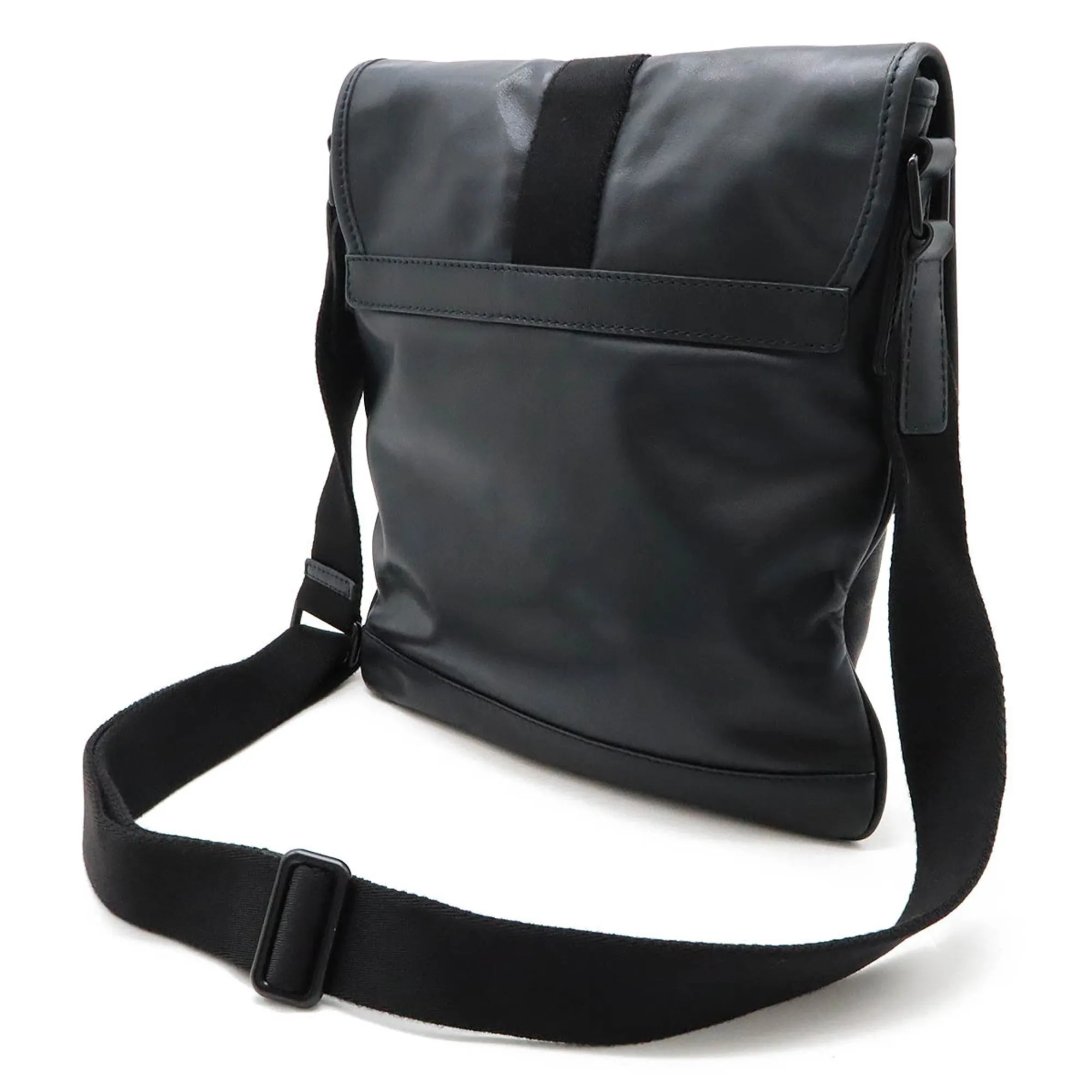 Burberry  Leather Shoulder Bag (Pre-Owned)