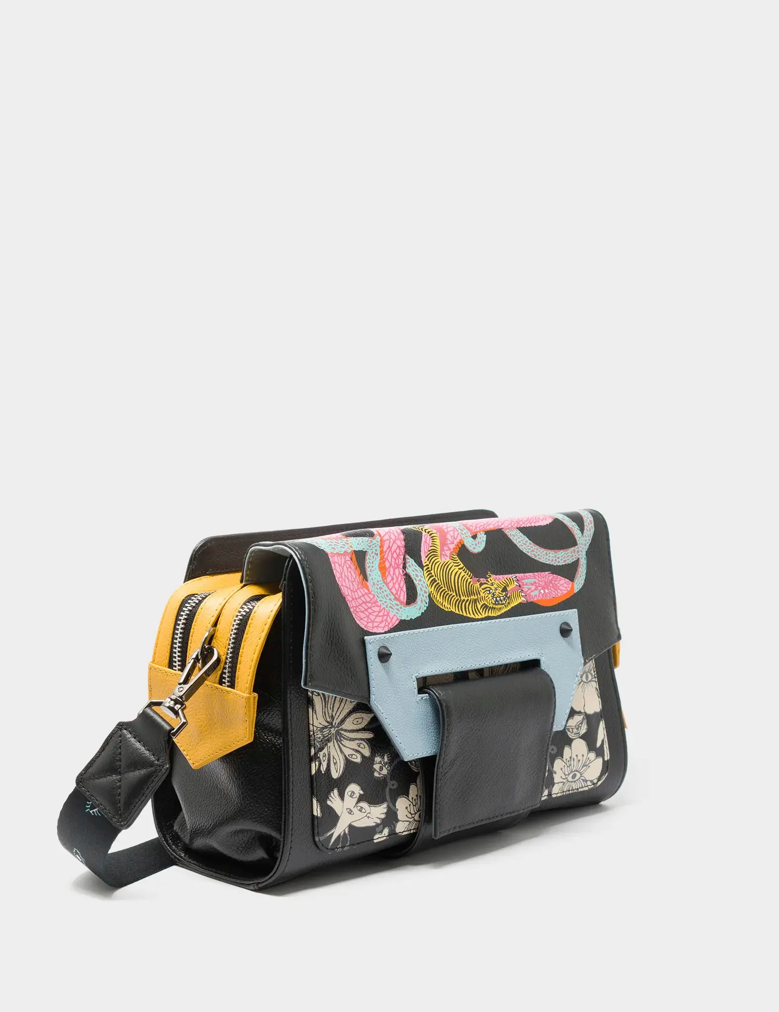 Cael Reversible Black and Omphalodes Blue Shoulder Bag - Tangle Tales Black Design