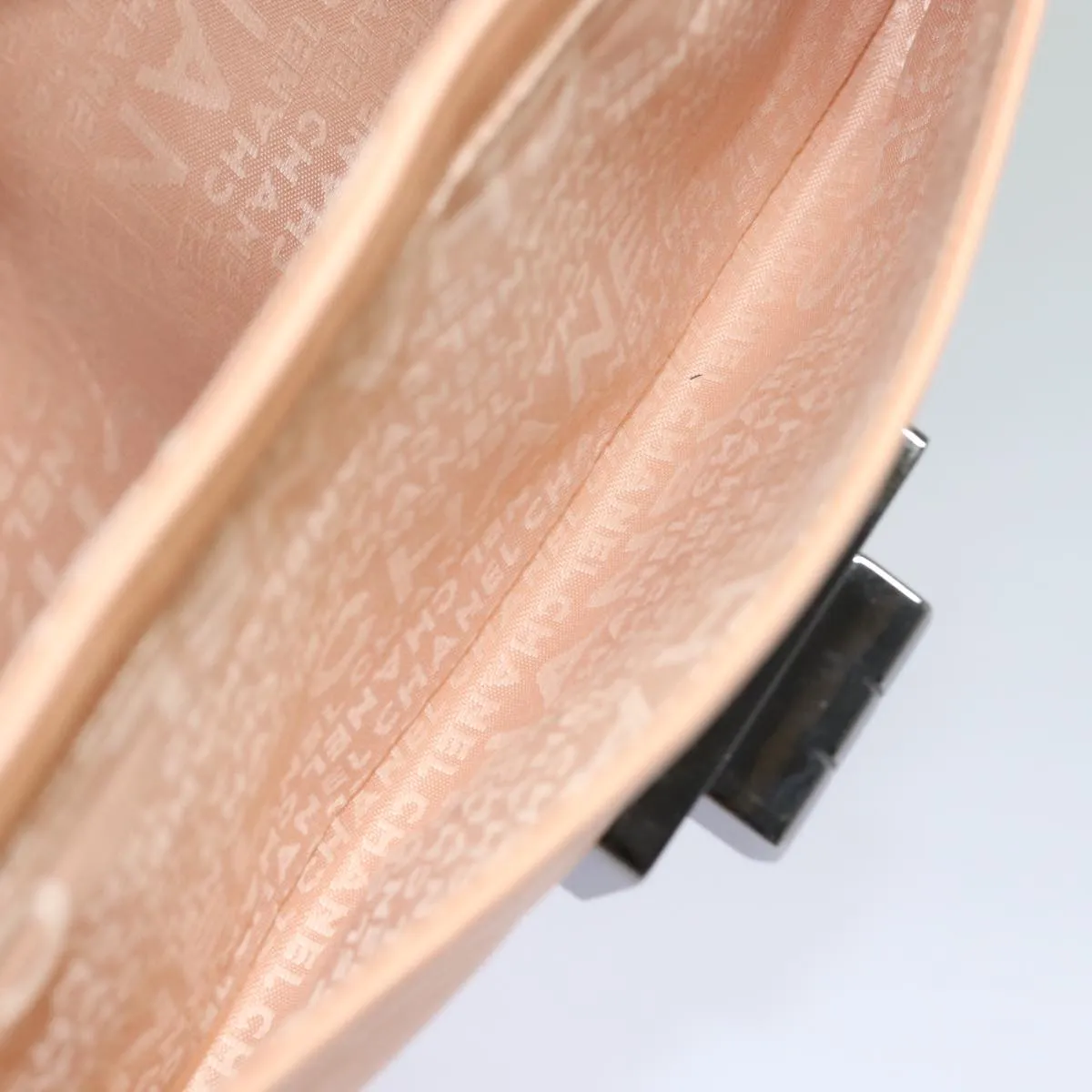 CHANEL 2,55 Shoulder Bag