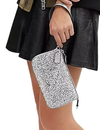 Coach Nolita 19