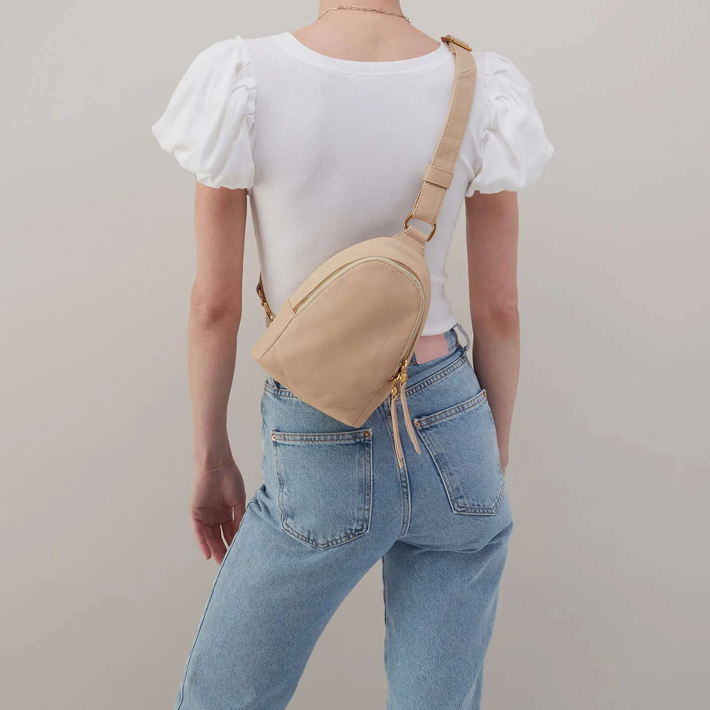 Fern Sling In Pebbled Leather - Linen