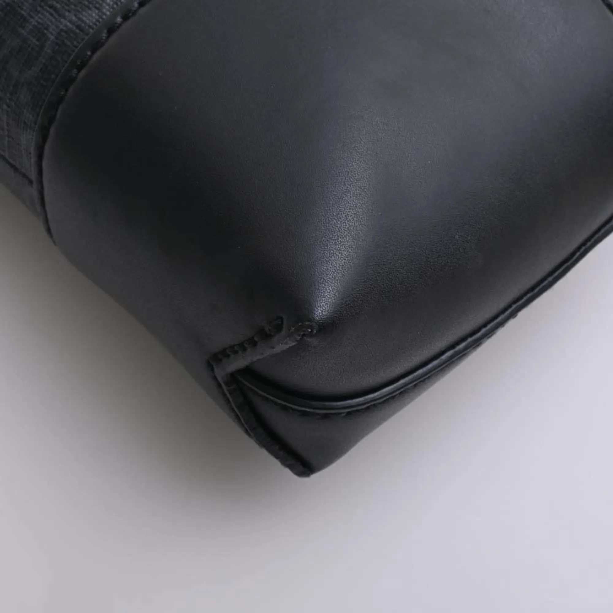 GUCCI GG Supreme Shoulder Bag 474139 Black Men's