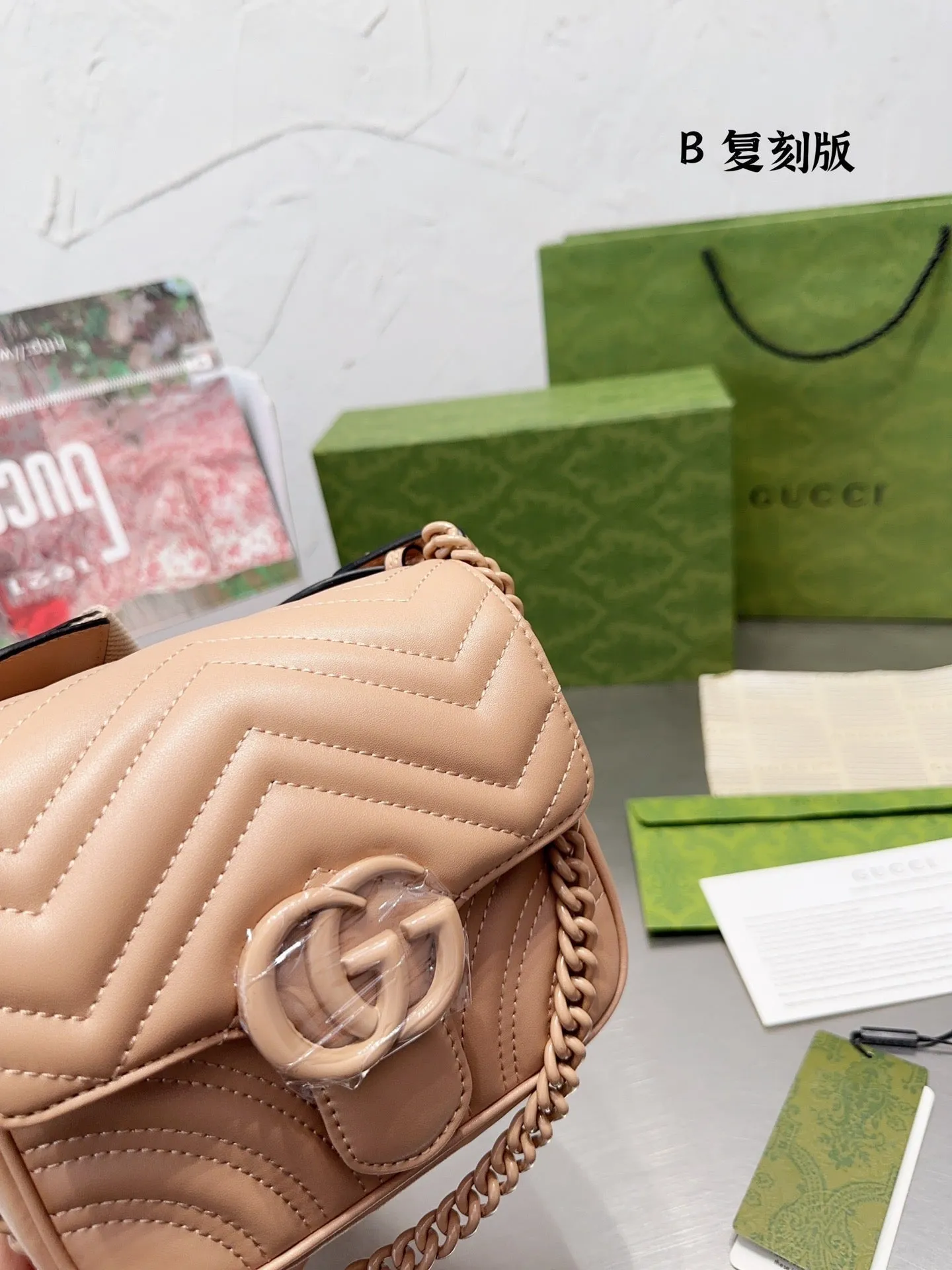 Gucci  Marmont Matelass?? Handbag (Shoulder Bag Cross body)