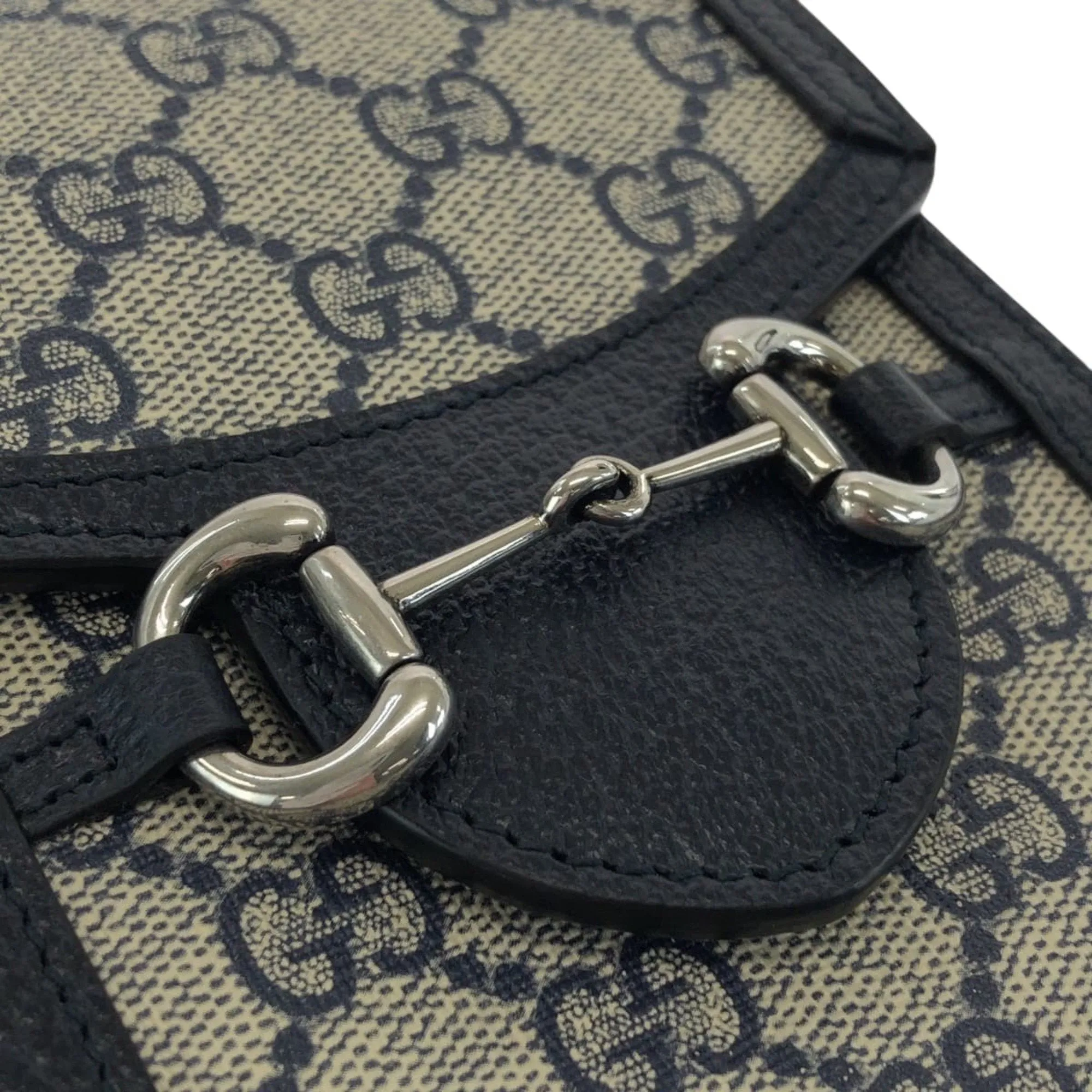 Gucci Navy Gg Supreme Pochette Shoulder Bag (Pre-Owned)