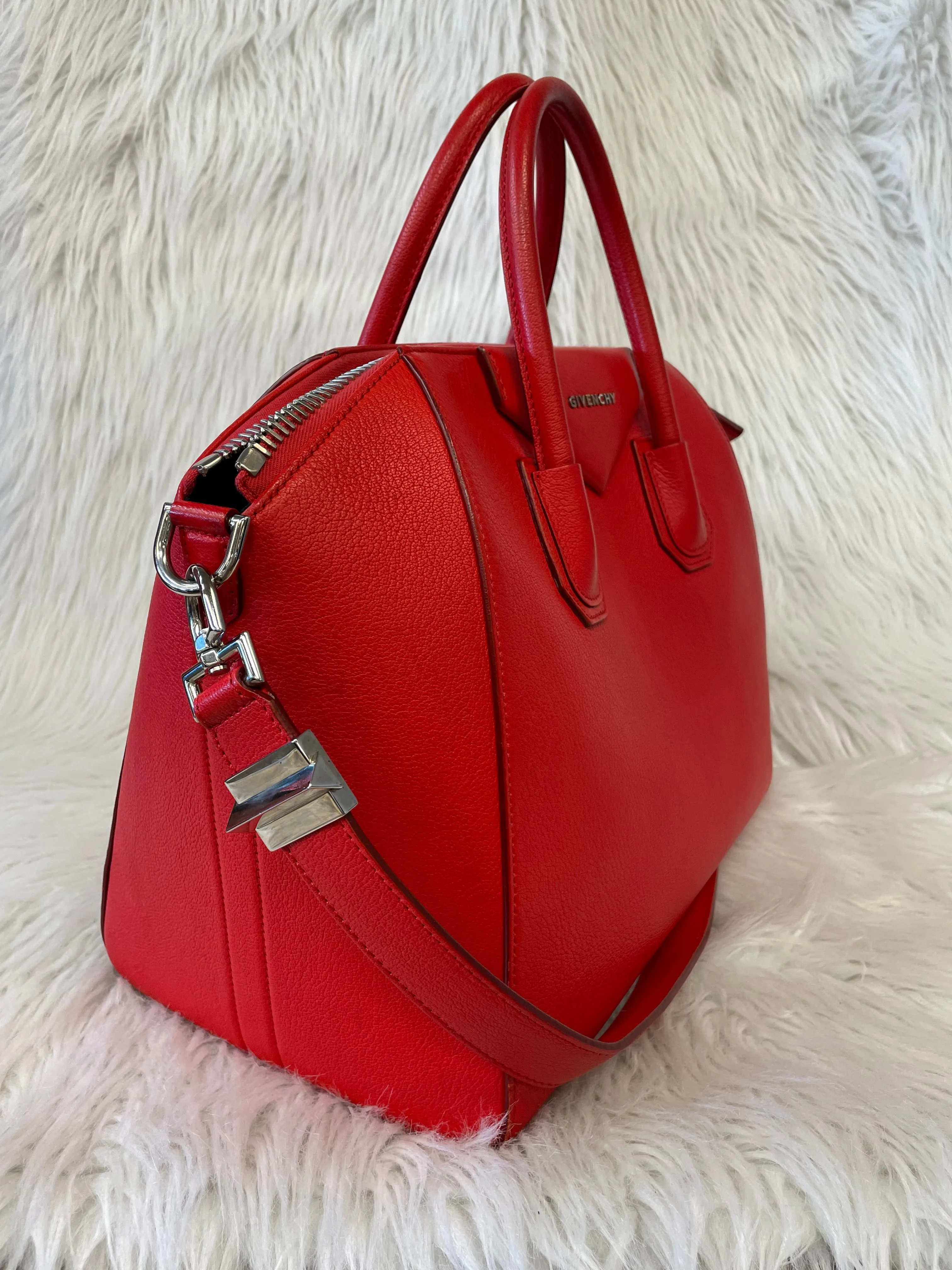 Handbag Luxury Designer By Givenchy, Size: Large