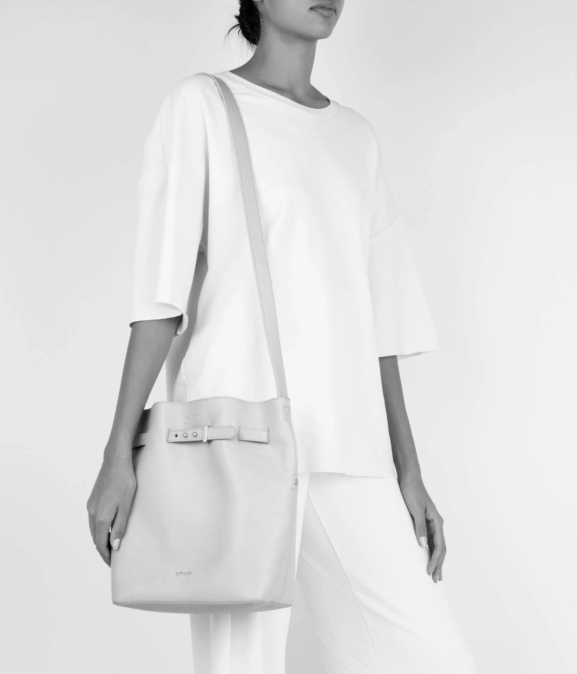LEXI Vegan Bucket Bag - Dwell