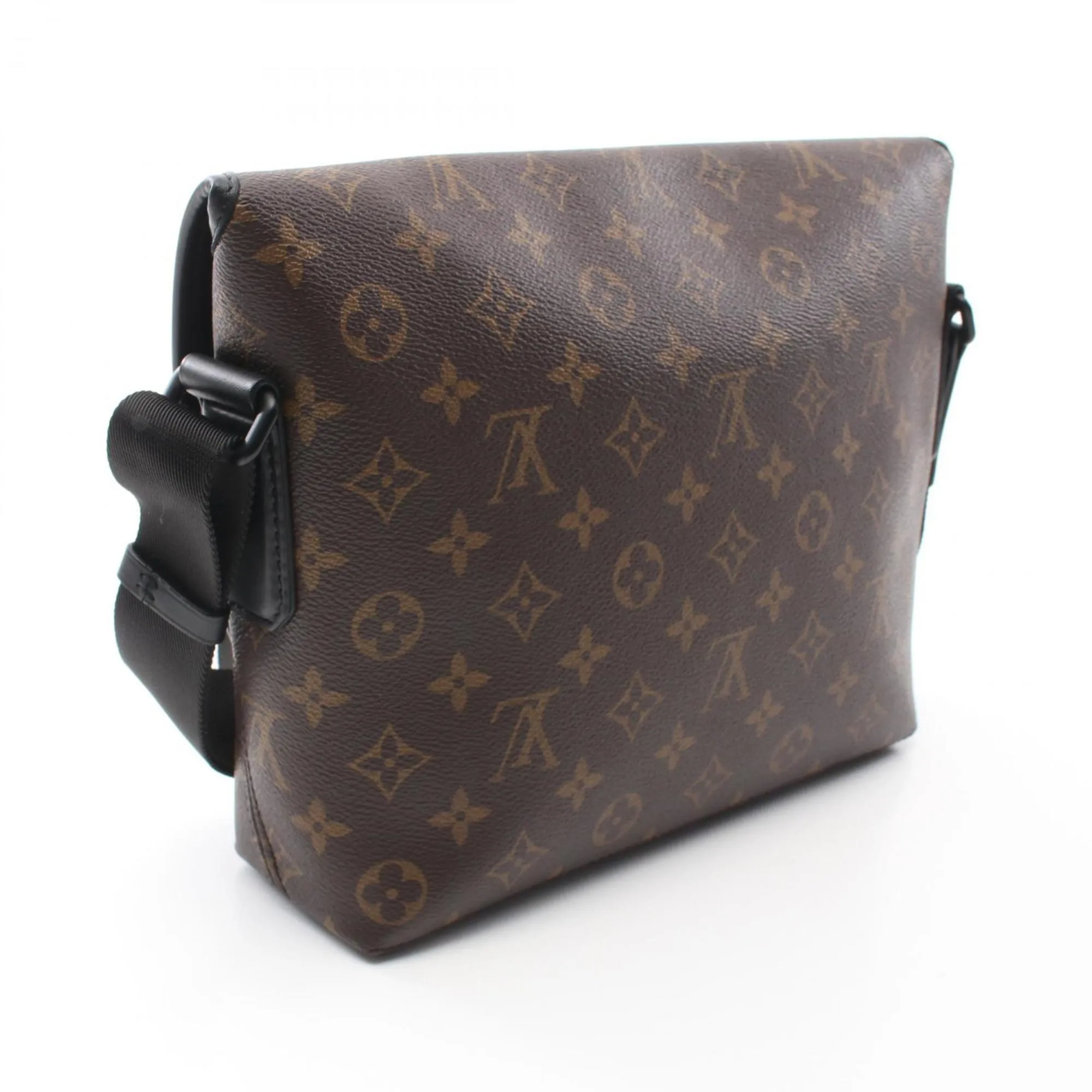 Louis Vuitton  Coated Canvas Pvc Monogram Leather Shoulder Bag (Pre-Owned)
