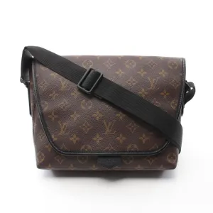 Louis Vuitton  Coated Canvas Pvc Monogram Leather Shoulder Bag (Pre-Owned)