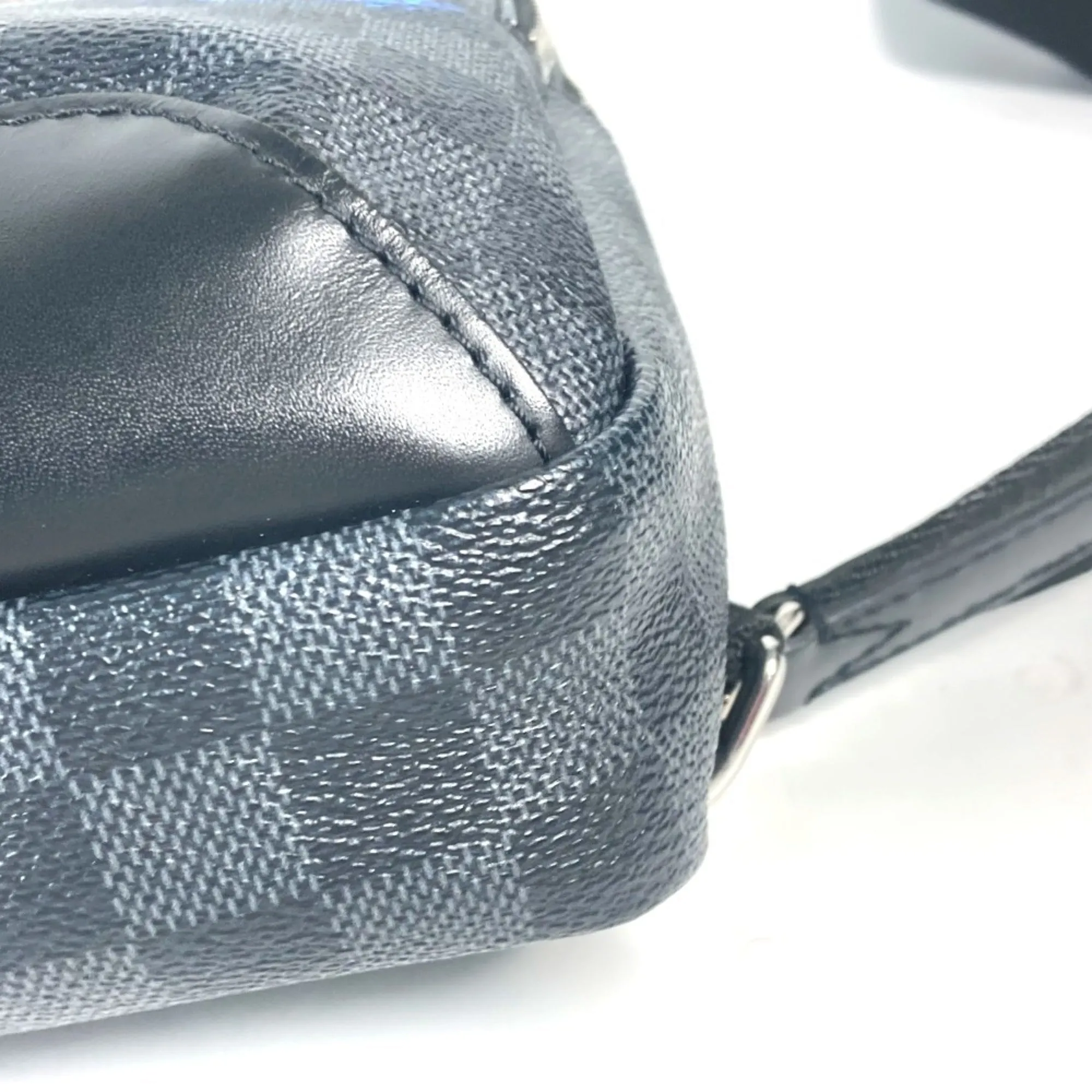 Louis Vuitton  Damier Graphite Shoulder Bag Sling Bag (Pre-Owned)