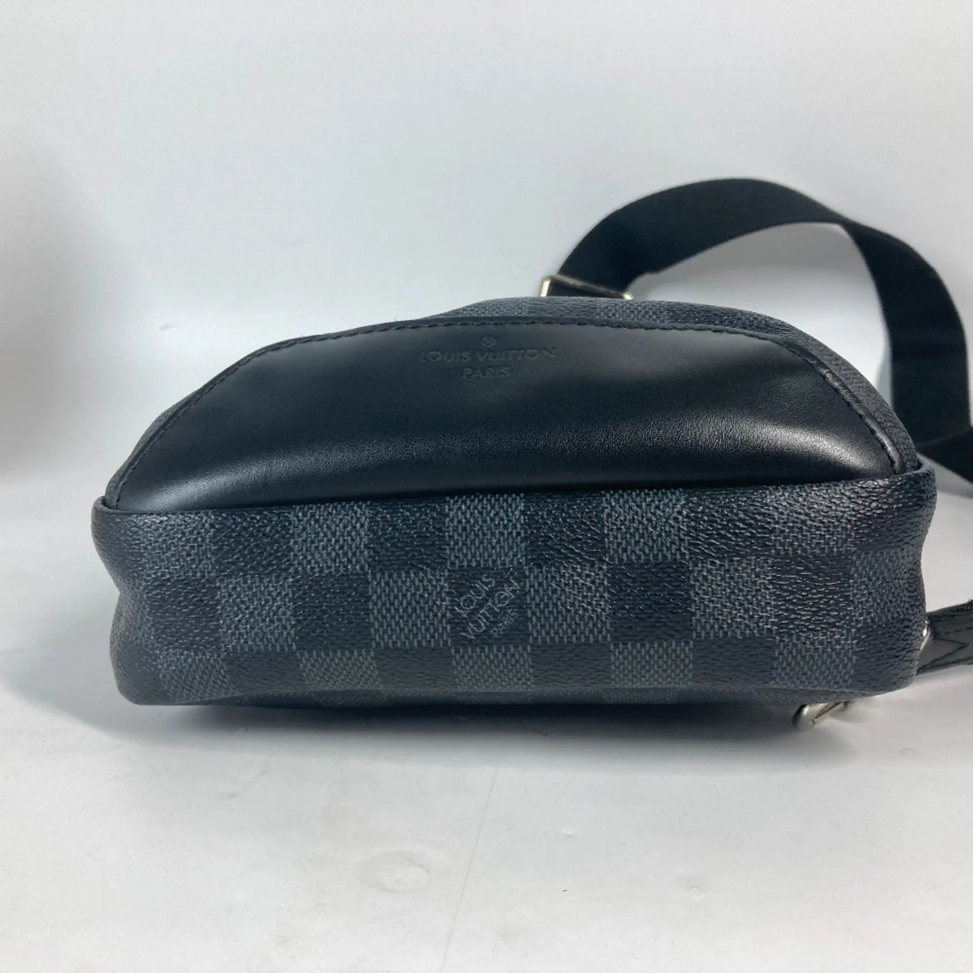 Louis Vuitton  Damier Graphite Shoulder Bag Sling Bag (Pre-Owned)