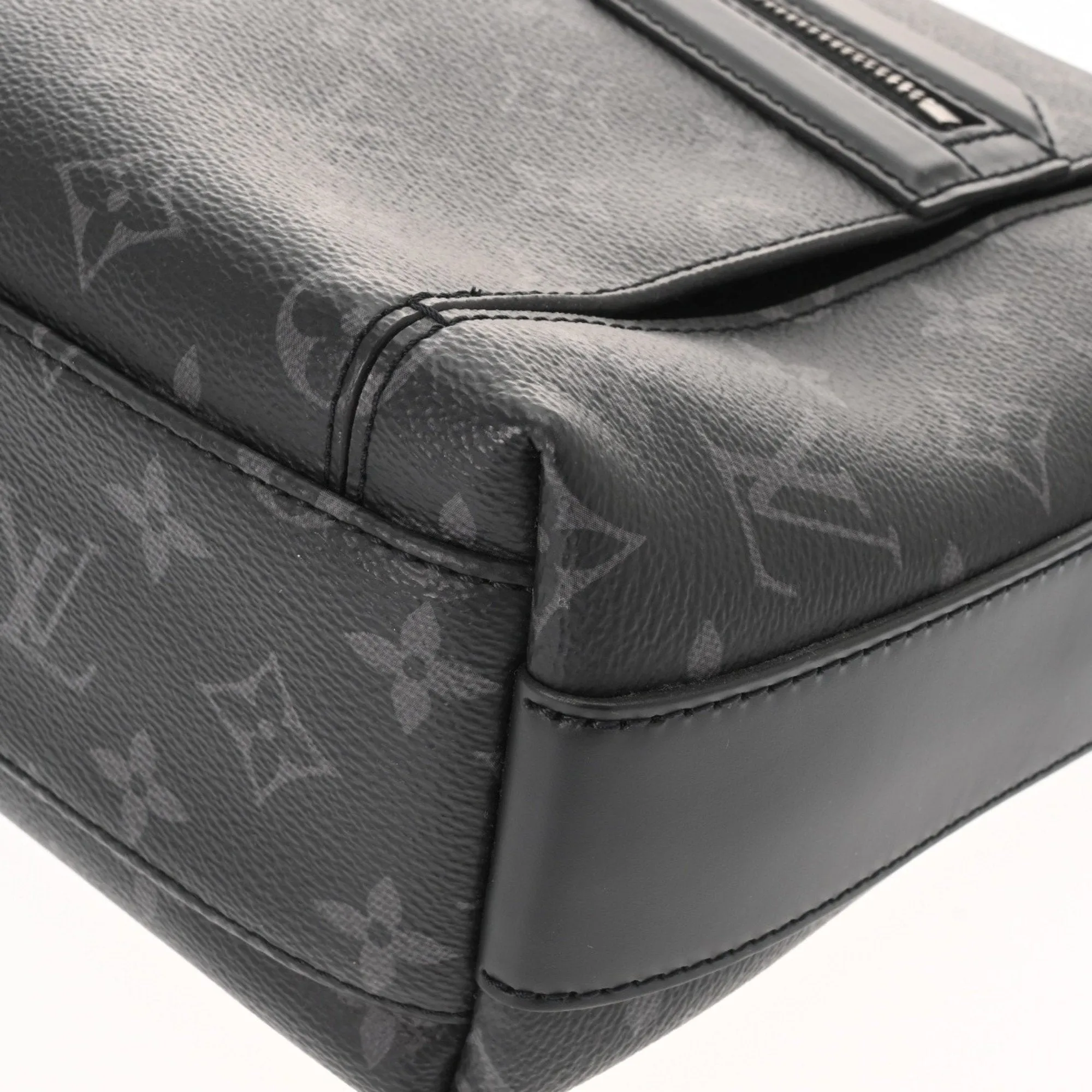 Louis Vuitton  Monogram Canvas Shoulder Bag (Pre-Owned)