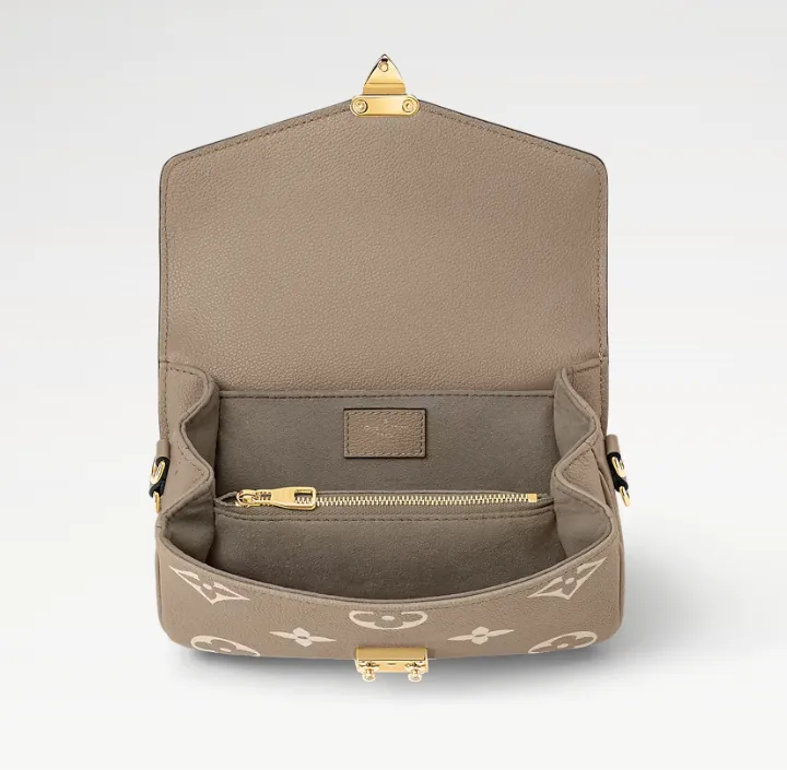 louis vuitton  Pochette Mtis East West
