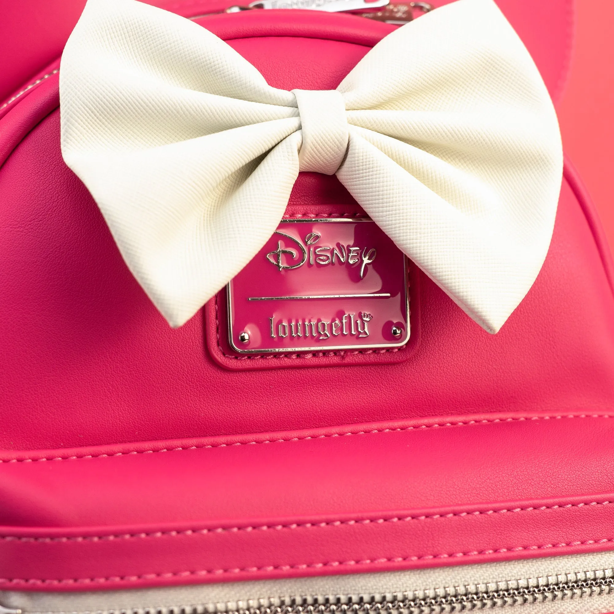 Loungefly x Disney Minnie Mouse Hot-Pink ??Glowberry?? Quilted Mini Backpack