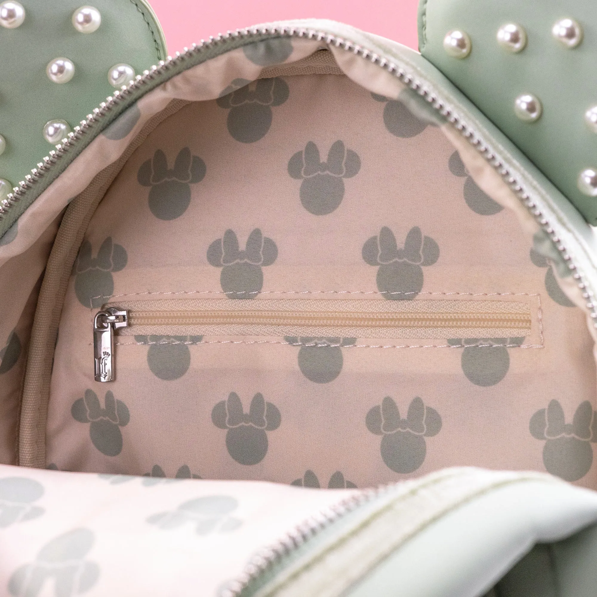 Loungefly x Disney Minnie Mouse with Pearls Mini Backpack