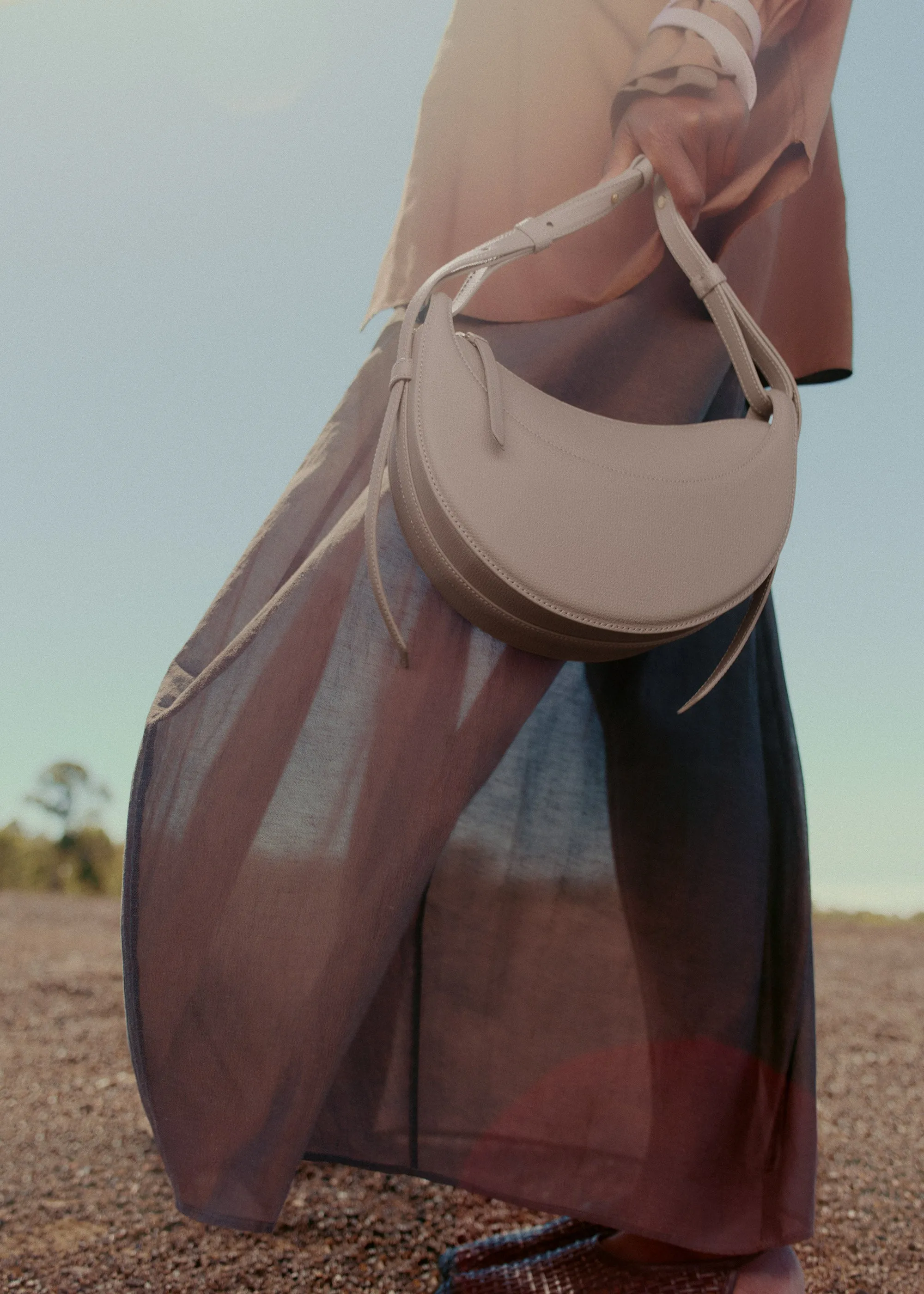 Numro Dix - Textured Taupe