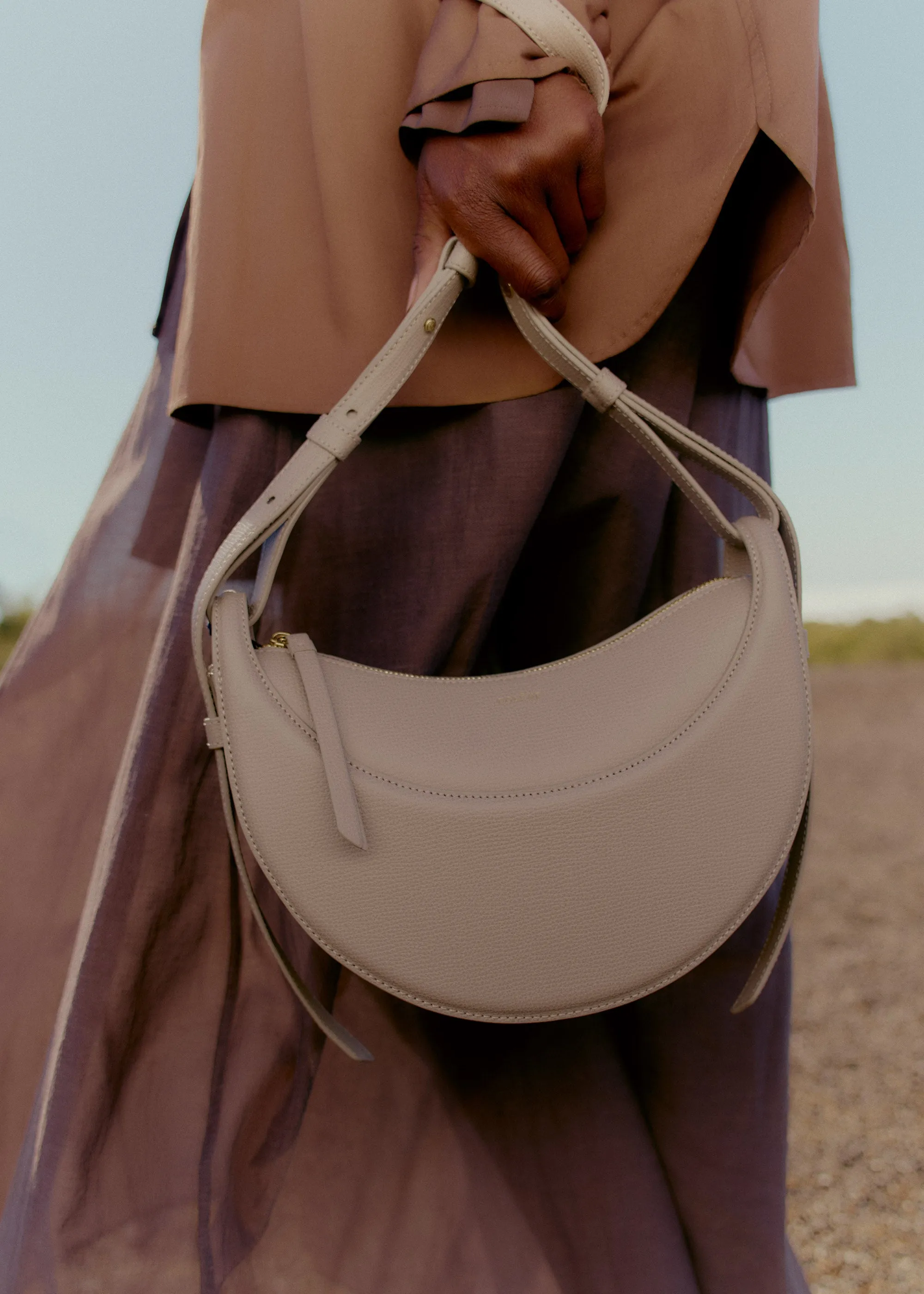 Numro Dix - Textured Taupe
