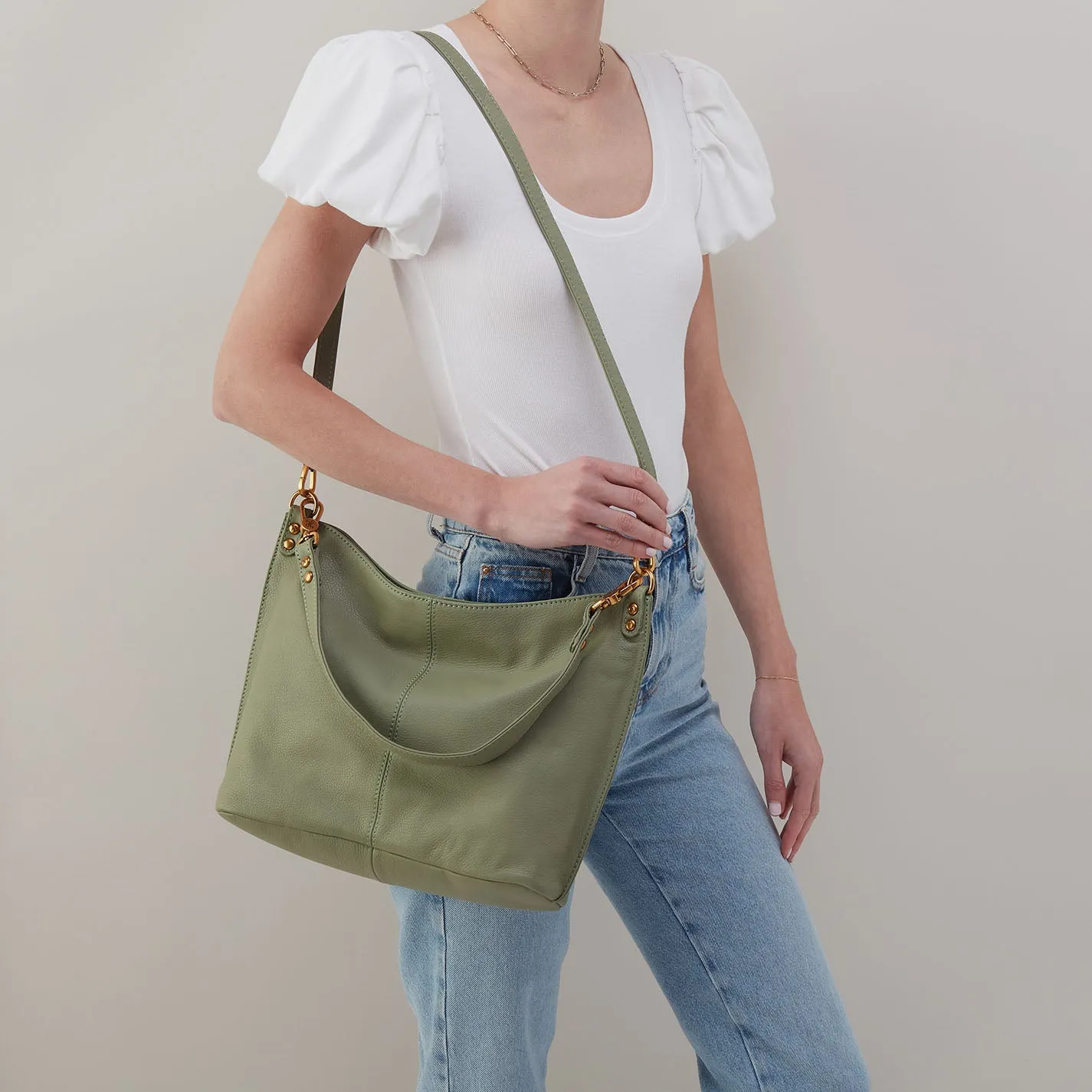 Pier Shoulder Bag In Pebbled Leather - Watercress