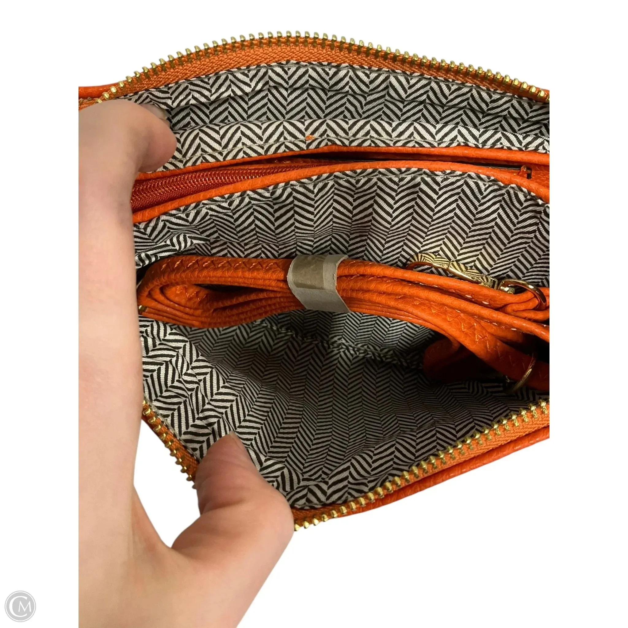 Wristlet By Clothes Mentor, Size: Medium