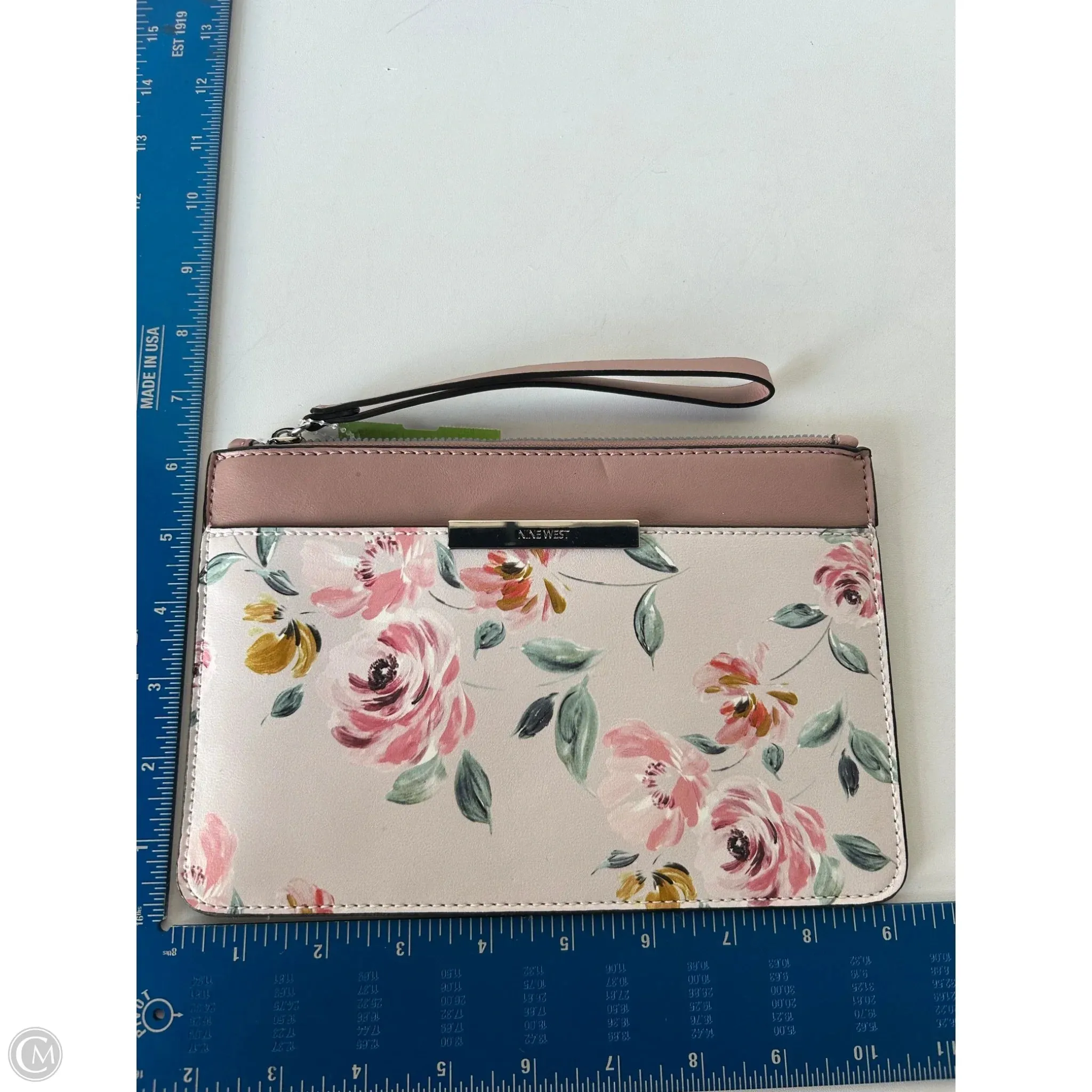 Wristlet By Nine West, Size: Medium