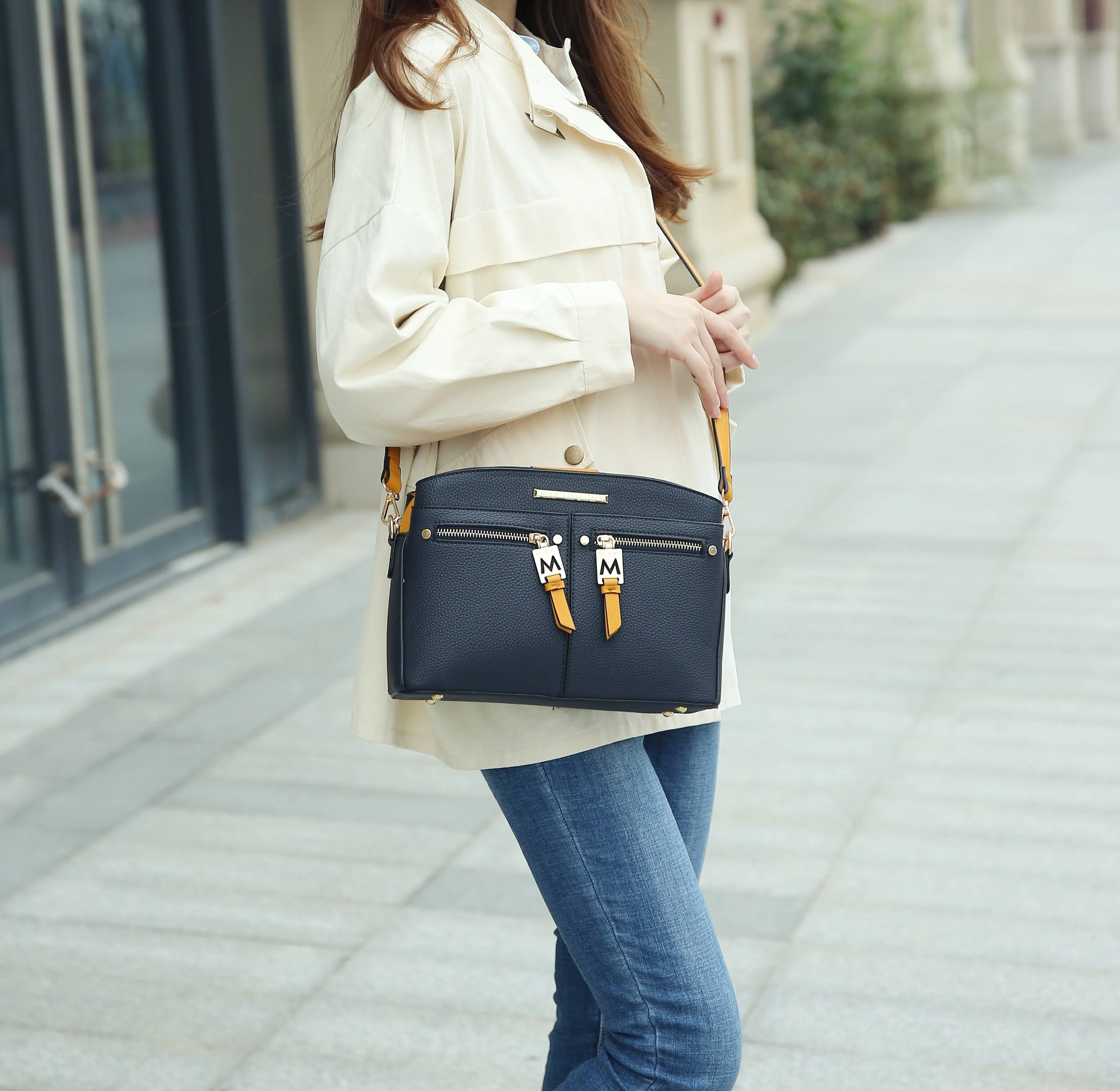 Zoely Crossbody Bag